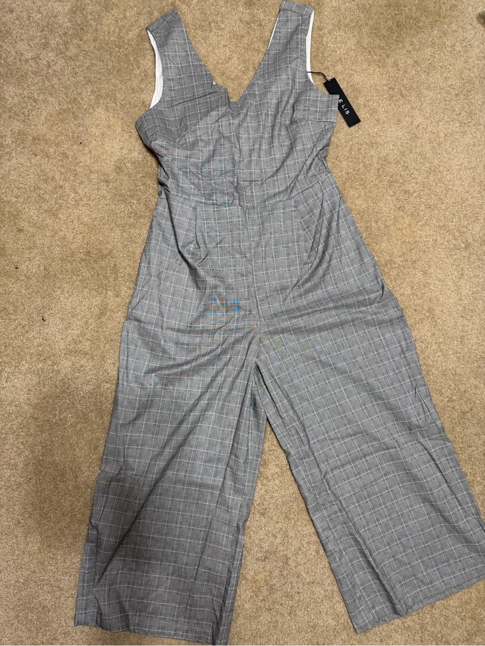 Le Lis Gray Plaid V-Neck Wide-Leg Jumpsuit